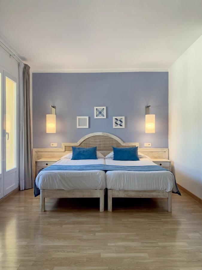 Hostal Hpc Porto Colom ภายนอก รูปภาพ